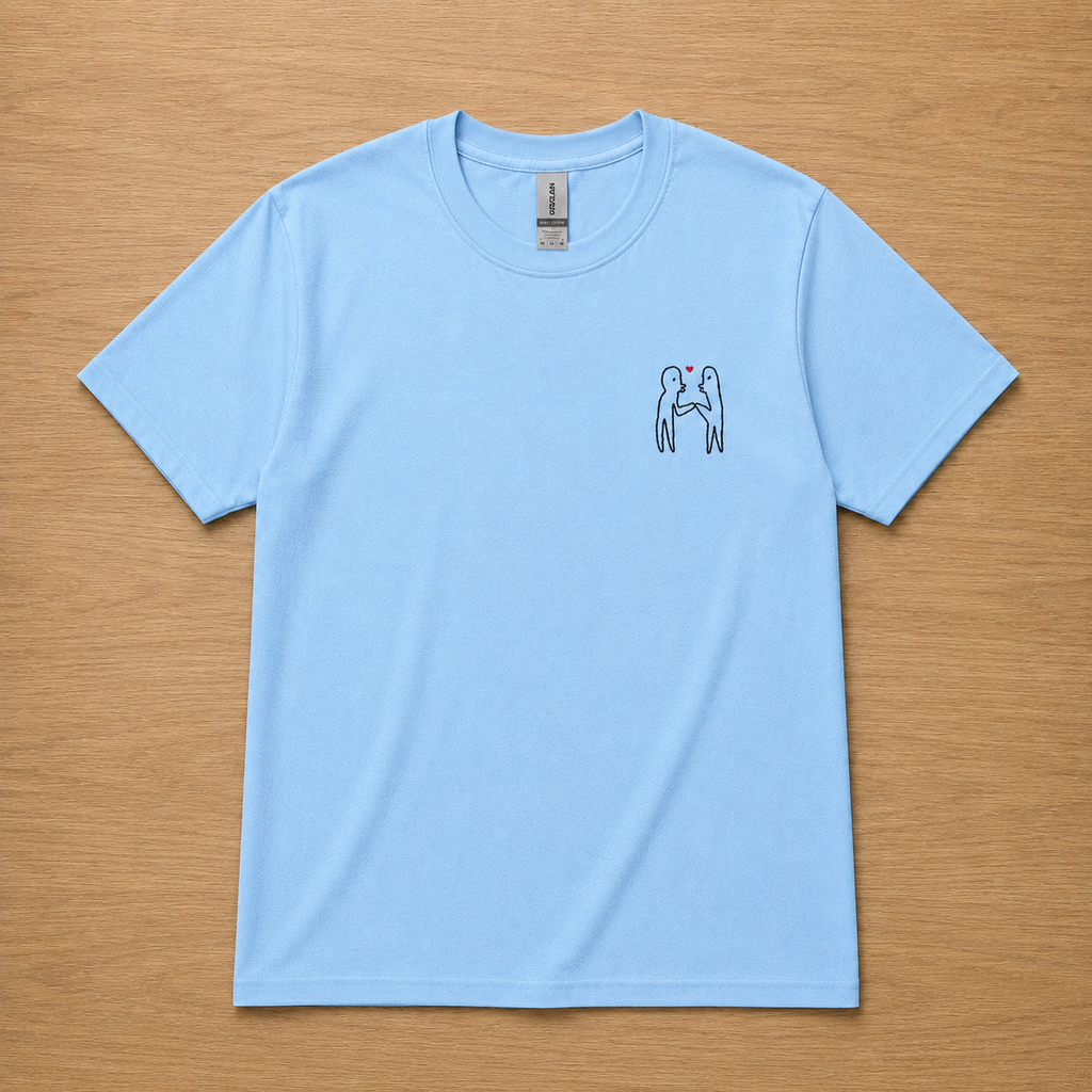 Camiseta con beso