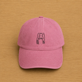 Gorra color rosa claro con beso bordado a mano